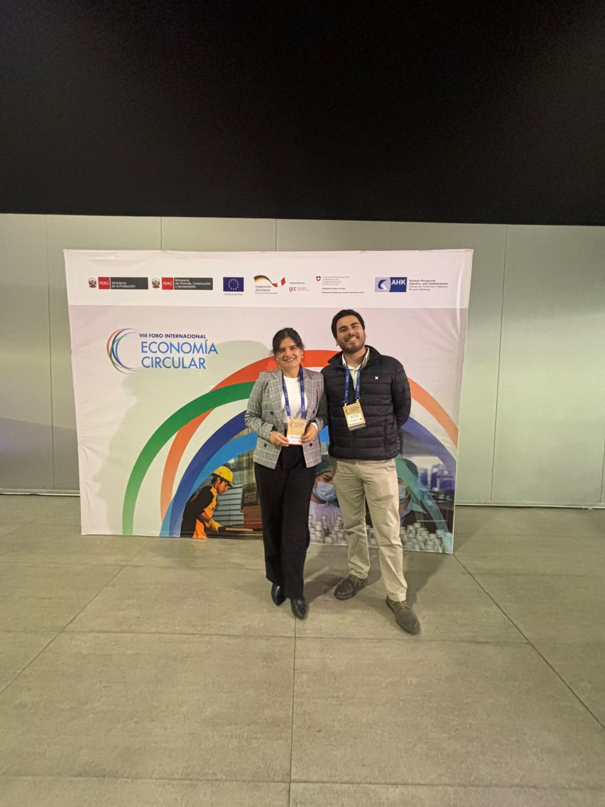 Equipo Yahuar en el VIII Foro Internacional de Economía Circular